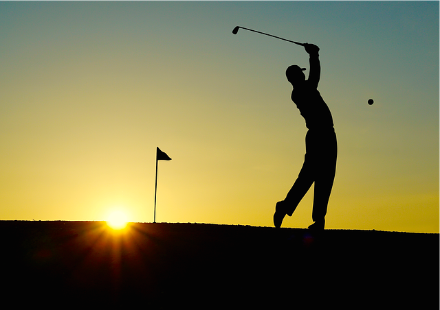 silueta golfisty